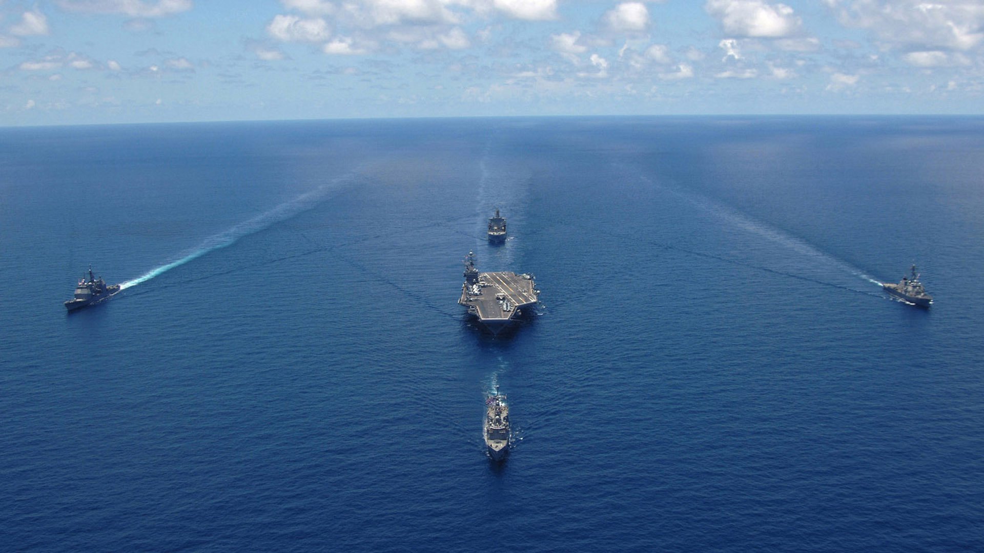 中国女篮备战国际赛事,训练强度提升,中国队女篮