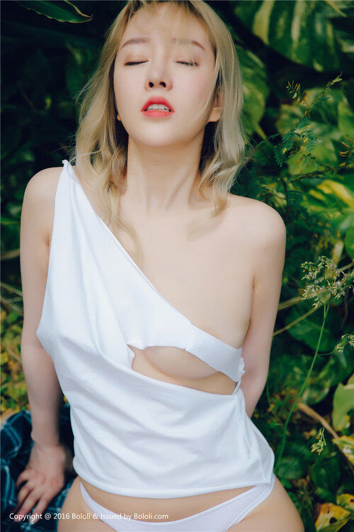 开云平台-2017年季后赛：库里在对阵马刺的系列赛中累计投中超过20个三分，成为历史最强“投手”之一